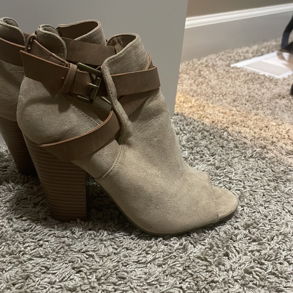 Justfab - Picture 2 of 4